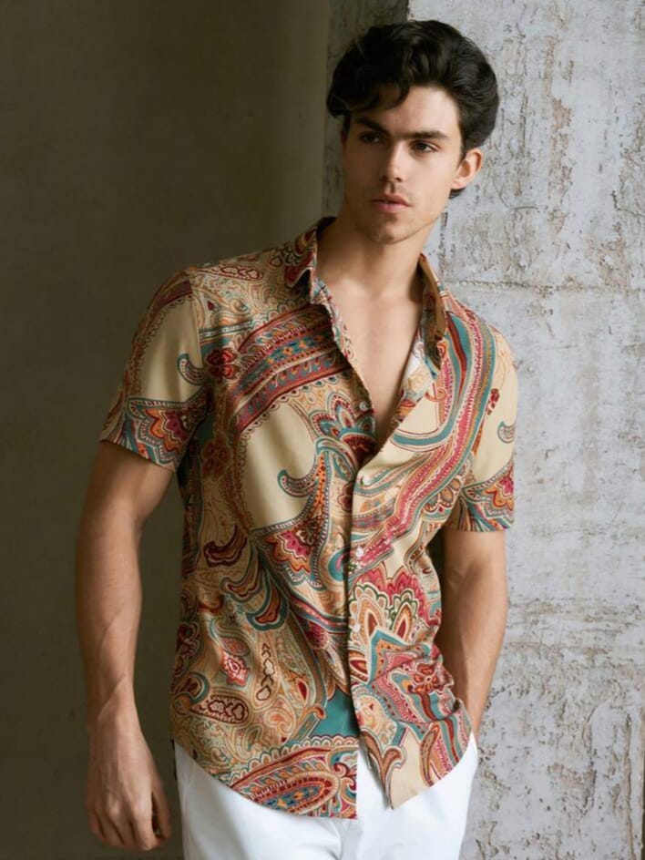 Uptown Funky Patterned Print Close Fitting Regular-Shoulder Turndown Collar Casual Shirt Men